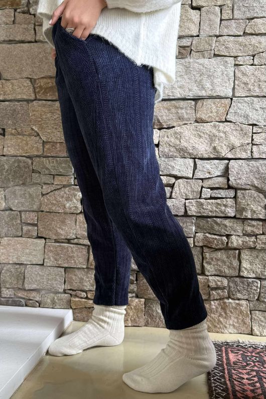 Nuk Stretch Velour Tapered Pant Navy